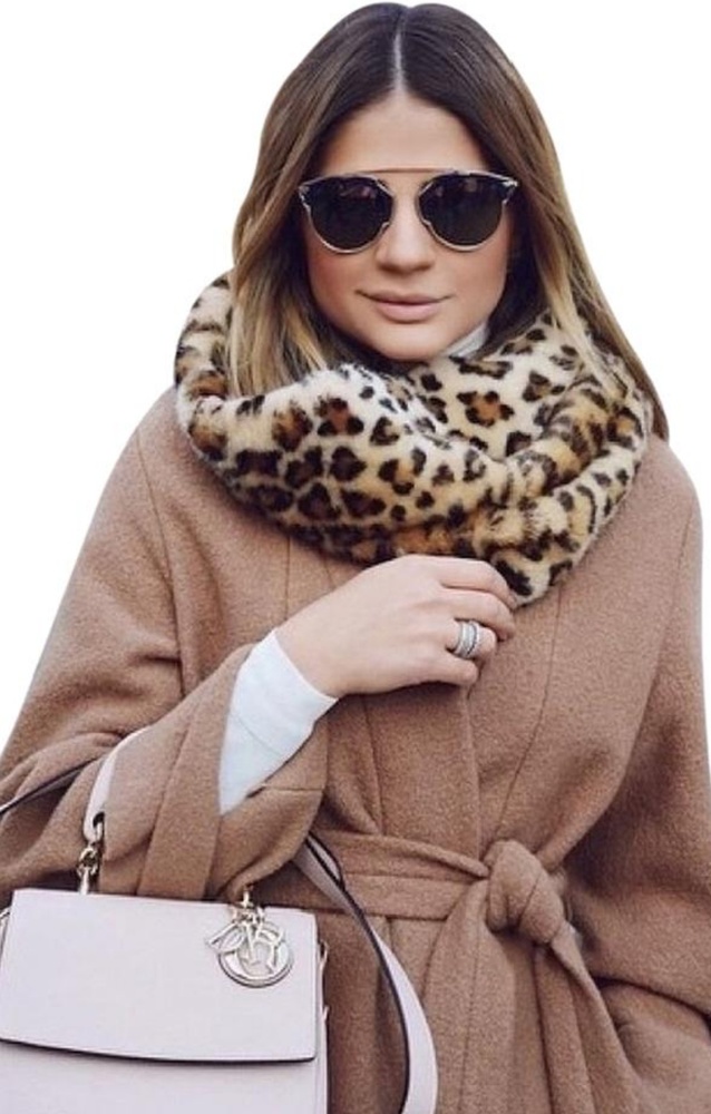 LEOPARD PULL-THROUGH SCARF/STOLE - Picture 5 of 7